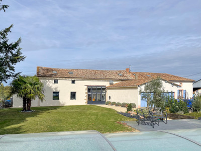 Maison à vendre à Faye-l'Abbesse, Deux-Sèvres, Poitou-Charentes, avec Leggett Immobilier