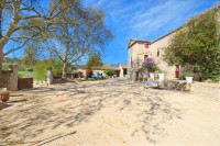 Propriété à vendre à Vallon-Pont-d'Arc, Ardèche - 1 060 000 € - photo n°1