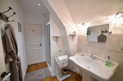 French property for sale in Thouars, Deux-Sèvres - €452,127 - photo 9