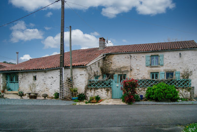 Maison à vendre à Vouvant, Vendée, Pays de la Loire, avec Leggett Immobilier