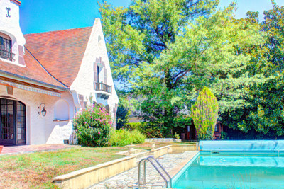 French property for sale in Pau, Pyrenees_Atlantiques - €599,000 - photo 9