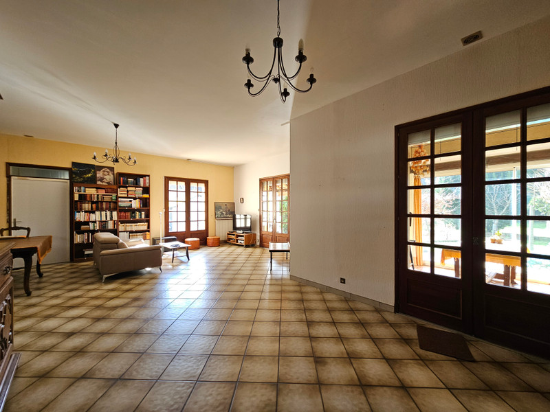 French property for sale in Désertines, Allier - €309,750 - photo 3