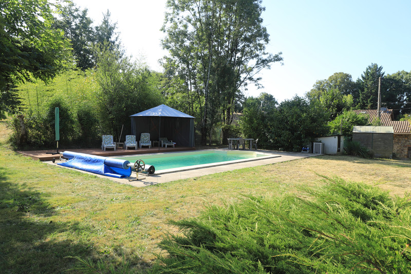 French property for sale in Cherves-Châtelars, Charente - €172,800 - photo 5