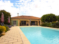 Propriété à vendre à Saint-Astier, Dordogne - 345 000 € - photo n°1