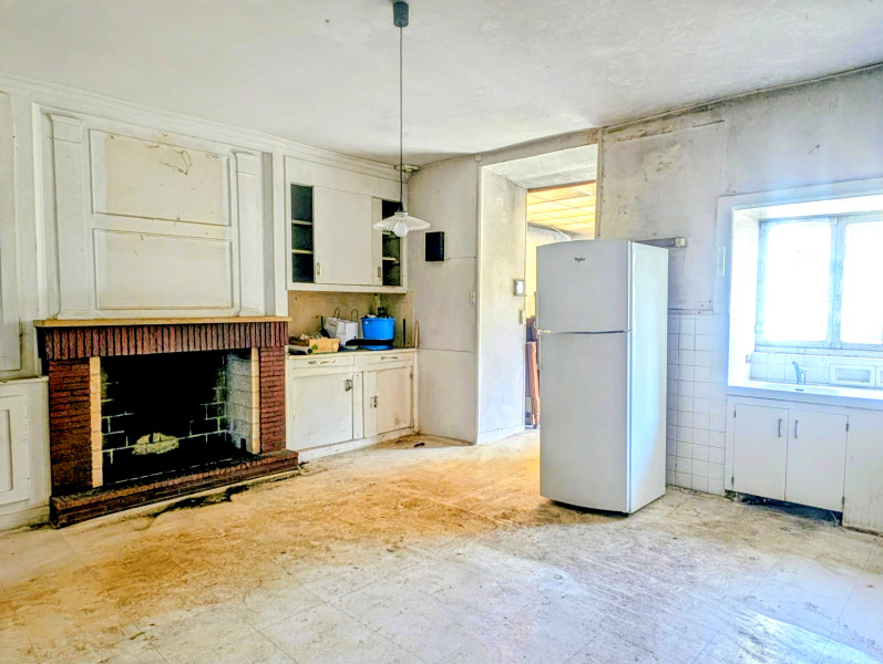 French property for sale in Châlus, Haute-Vienne - €39,600 - photo 1