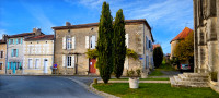 Propriété à vendre à Barbezieux-Saint-Hilaire, Charente - 214 000 € - photo n°10