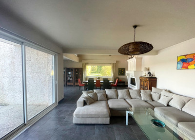 French property for sale in Asnières-sur-Blour, Vienne - €556,500 - photo 2