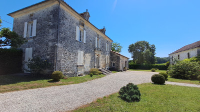 French property for sale in La Tour-Blanche-Cercles, Dordogne - €599,999 - photo 1