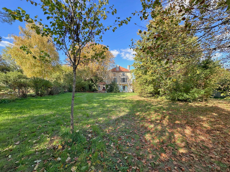 French property for sale in Saint-Séverin, Charente - €349,500 - photo 13