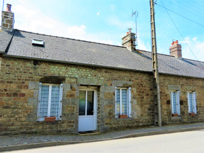 Maison à vendre à Carelles, Mayenne, Pays de la Loire, avec Leggett Immobilier