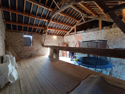 French property for sale in Aubusson, Creuse - €183,600 - photo 5