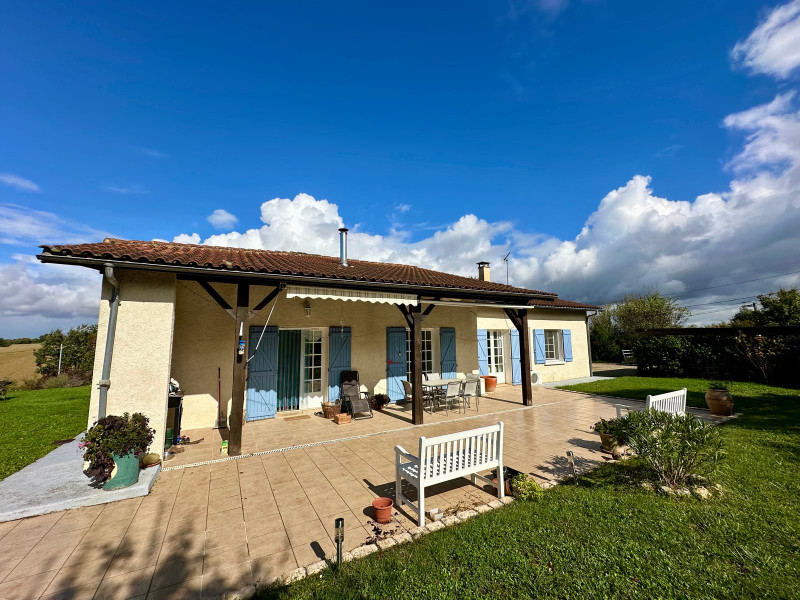 French property for sale in Jegun, Gers - €299,950 - photo 1