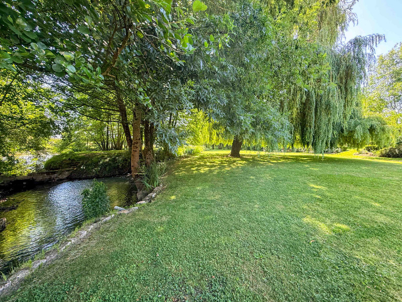 French property for sale in Saint-Hilaire-de-Villefranche, Charente-Maritime - €795,000 - photo 9