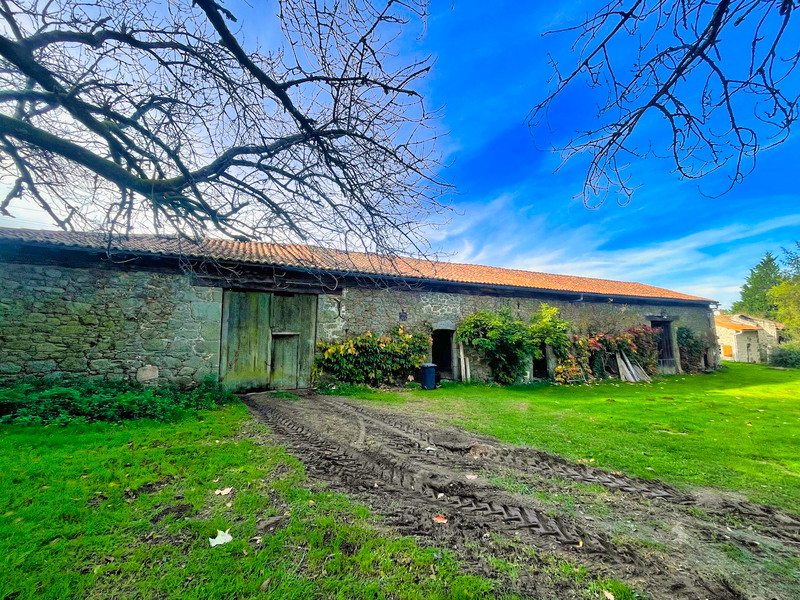 French property for sale in Busserolles, Dordogne - €815,100 - photo 6