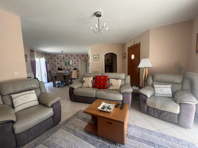 French property for sale in Le Fleix, Dordogne - €315,000 - photo 3