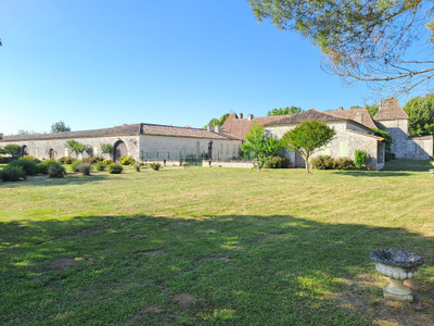 French property for sale in Saint-Avit-Saint-Nazaire, Gironde - €1,890,000 - photo 1
