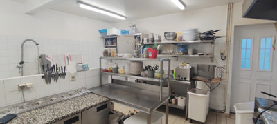 French property for sale in Sainte-Mère-Église, Manche - €339,900 - photo 4