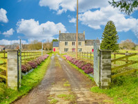 Maison à vendre à Ger, Manche - 255.000 € - photo 1