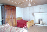 Maison à vendre à Beugnon-Thireuil, Deux-Sèvres - 51.600 € - photo 6