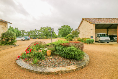 French property for sale in Lhommaizé, Vienne - €551,200 - photo 5
