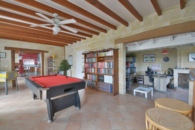 French property for sale in Le Fieu, Gironde - €480,000 - photo 3