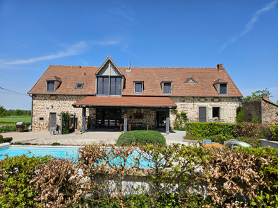 Maison à vendre à Beaune-d'Allier, Allier, Auvergne, avec Leggett Immobilier