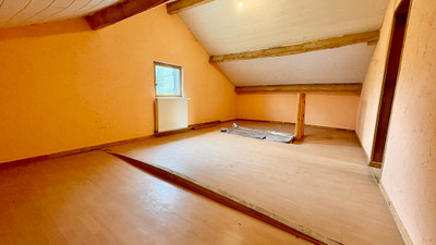 French property for sale in Saint-Astier, Dordogne - €139,900 - photo 4