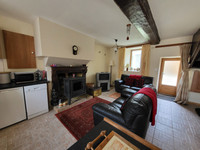 Maison à vendre à Couesmes-Vaucé, Mayenne - 74.950 € - photo 2