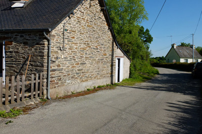 French property for sale in Plélauff, Côtes-d'Armor - €77,000 - photo 12