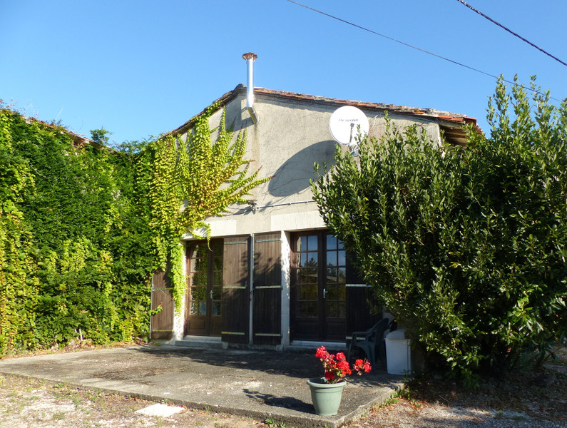House in Brossac Charente Charming charentaise with second house