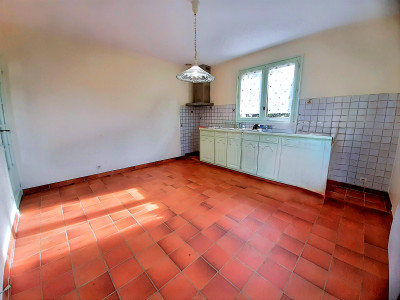 French property for sale in Saint-Séverin, Charente - €189,570 - photo 3
