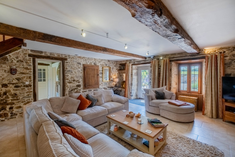 French property for sale in Oradour-sur-Vayres, Haute-Vienne - €691,290 - photo 7