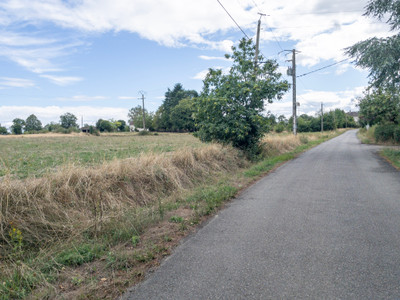 French property for sale in Pressignac, Charente - €20,000 - photo 1