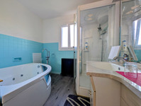 Maison à vendre à Ruffec, Charente - 181.000 € - photo 8