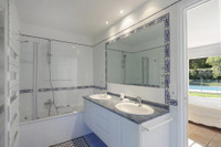 Propriété à vendre à Antibes, Alpes-Maritimes - 2 390 000 € - photo n°5