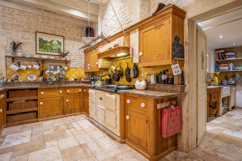 French property for sale in Montignac, Dordogne - &#8364;2,850,000 - photo 6