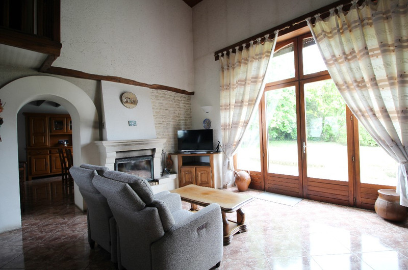 French property for sale in Villemain, Deux-Sèvres - €167,400 - photo 4