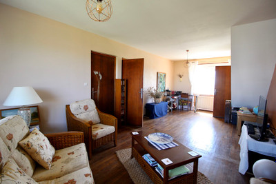 French property for sale in Treffiagat, Finistère - €249,532 - photo 5