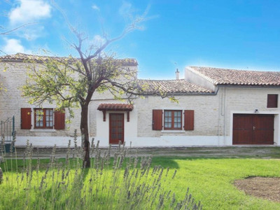 house for sale in Deux-Sèvres
