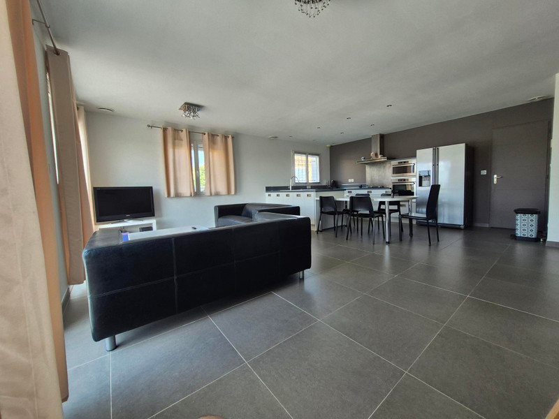 French property for sale in Rochefort-du-Gard, Gard - €415,000 - photo 3