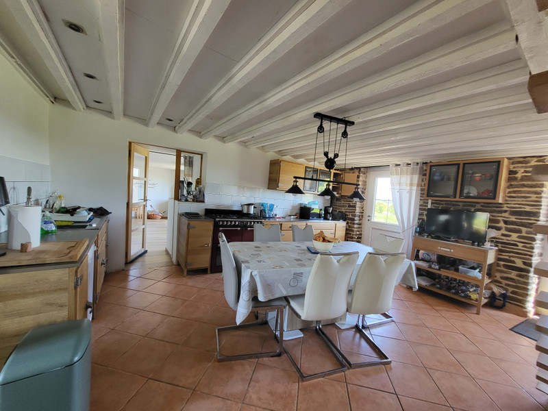 French property for sale in Savigny-le-Vieux, Manche - €180,000 - photo 5