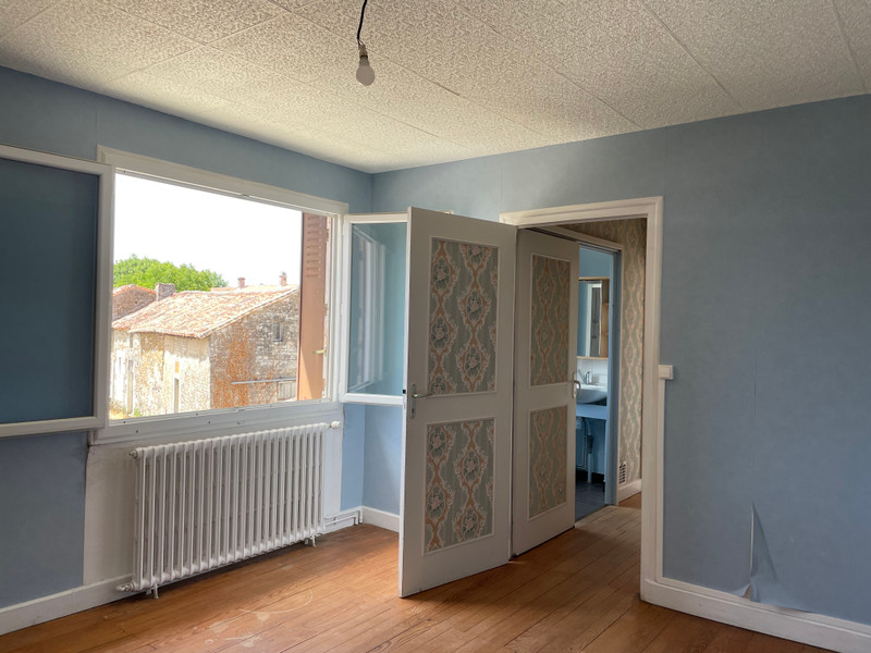 French property for sale in Paizay-Naudouin-Embourie, Charente - €55,000 - photo 6