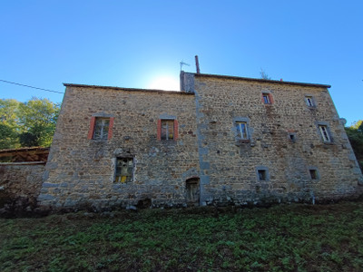French property for sale in Crocq, Creuse - €36,600 - photo 1