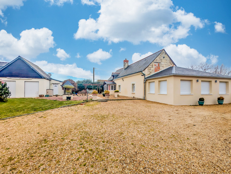 Maison à vendre à Saint-Philbert-du-Peuple, Maine-et-Loire - 349.800 € - photo 1