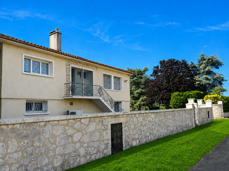 Propriété à vendre à Saint-Romain, Charente - 194 400 €