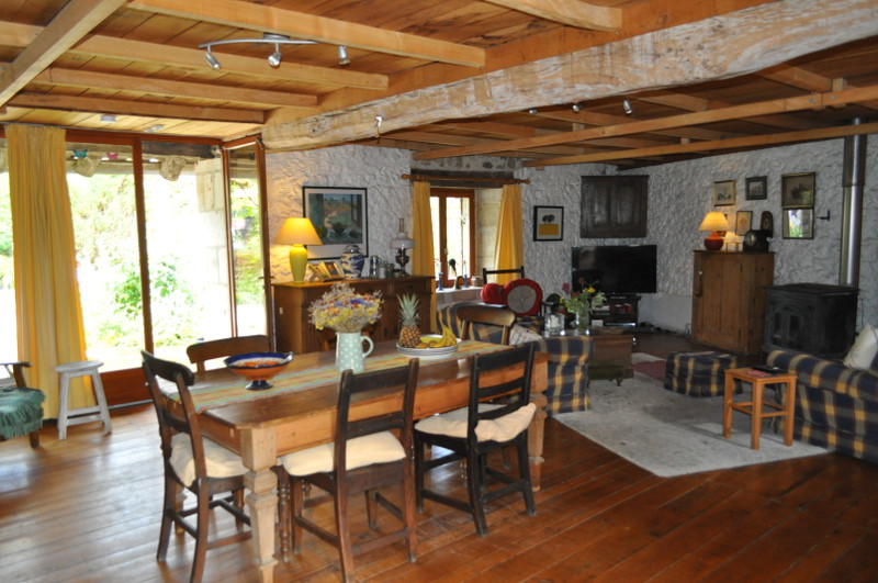 French property for sale in Saint-Félix-de-Bourdeilles, Dordogne - €296,800 - photo 2