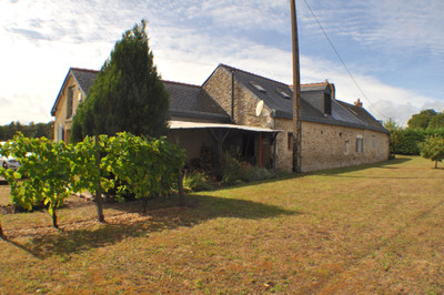 French property for sale in Mouliherne, Maine-et-Loire - €314,500 - photo 3