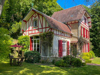 Maison à vendre à L'Isle-Adam, Val-d'Oise, Île-de-France, avec Leggett Immobilier