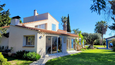 French property for sale in Villelongue-de-la-Salanque, Pyrénées-Orientales - €570,000 - photo 4