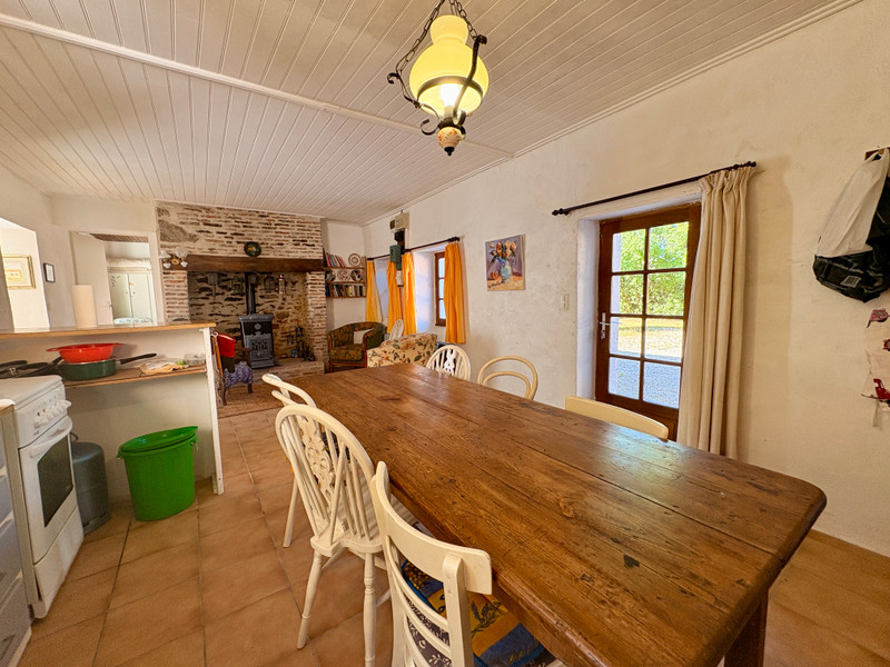 French property for sale in Saint-Saud-Lacoussière, Dordogne - €167,000 - photo 3